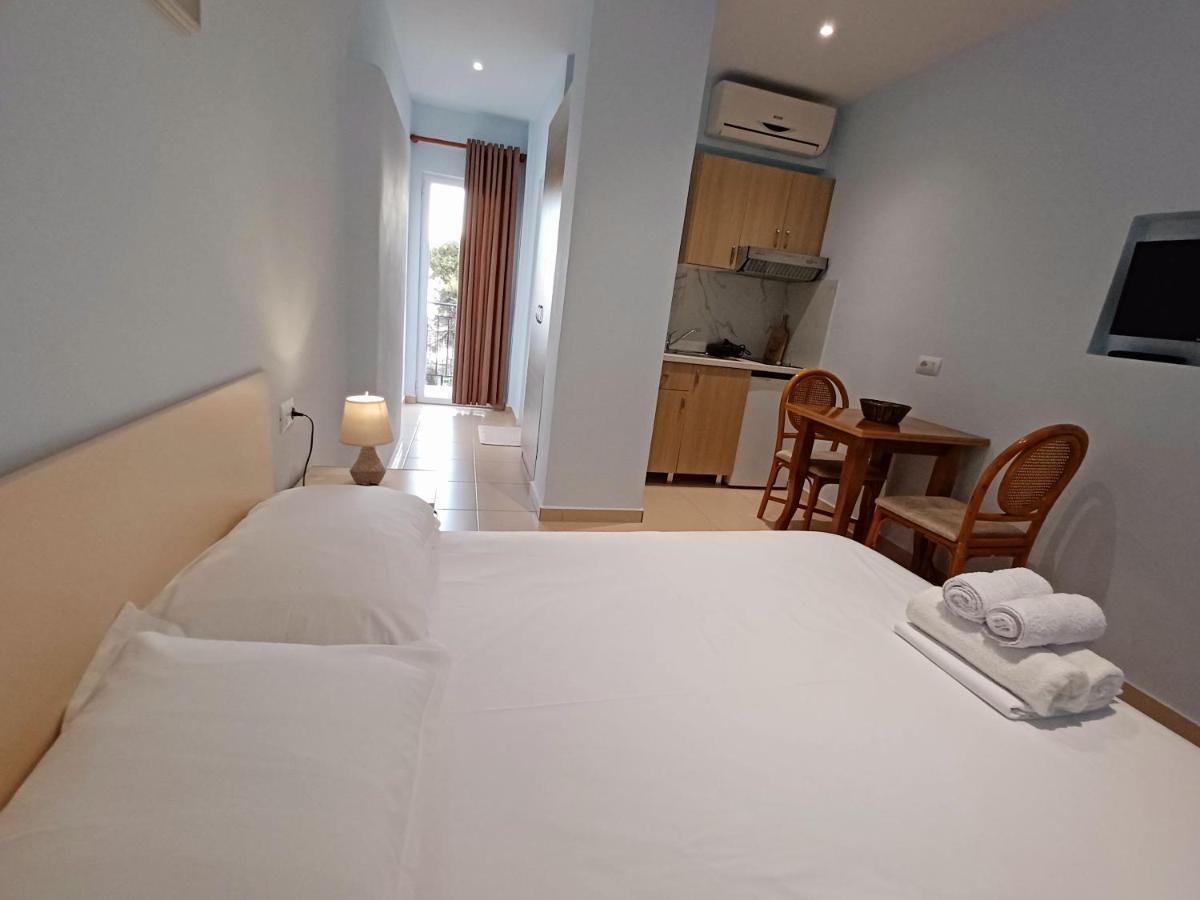Arileo Hotel Химар Екстериор снимка