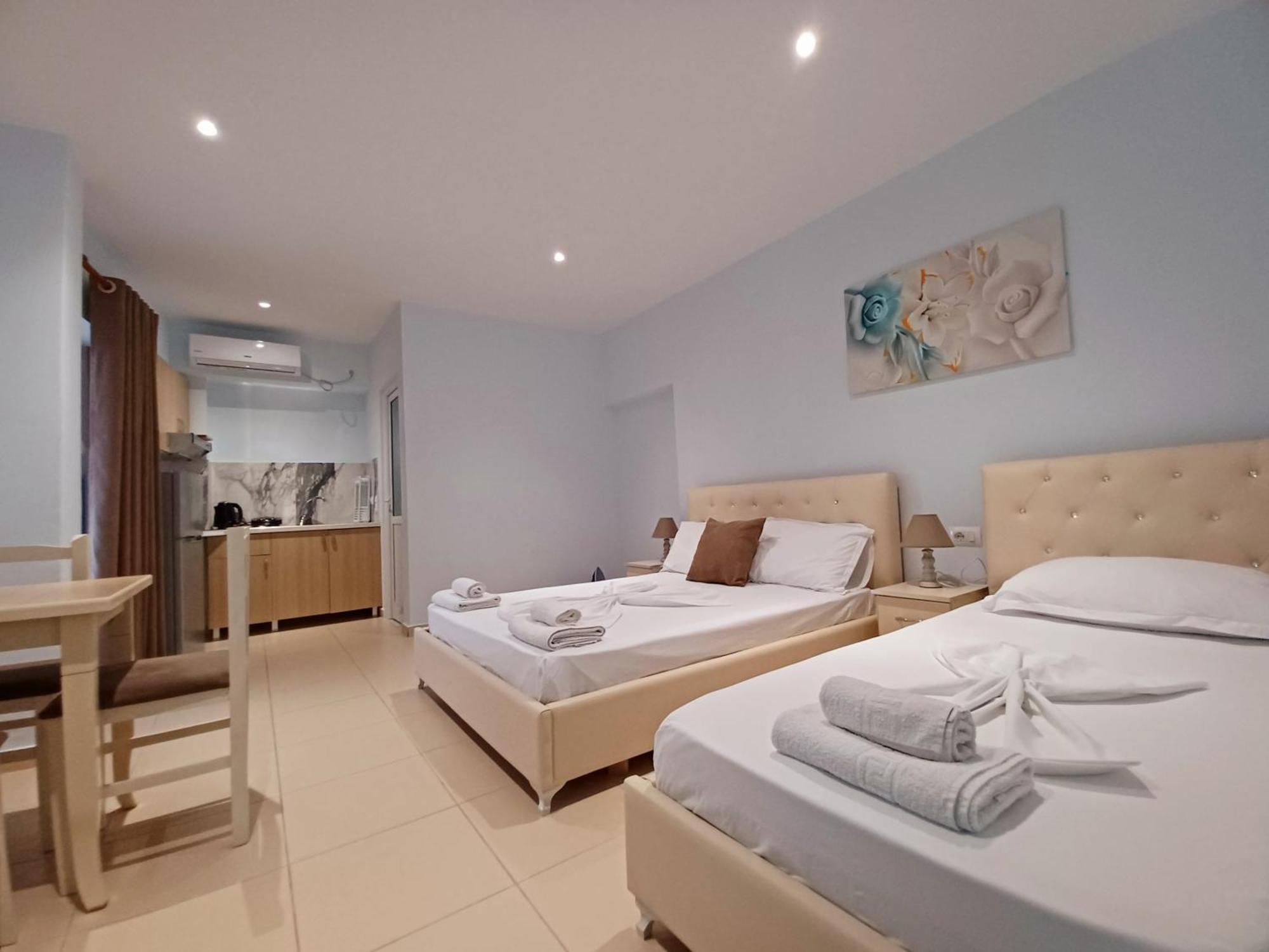 Arileo Hotel Химар Екстериор снимка