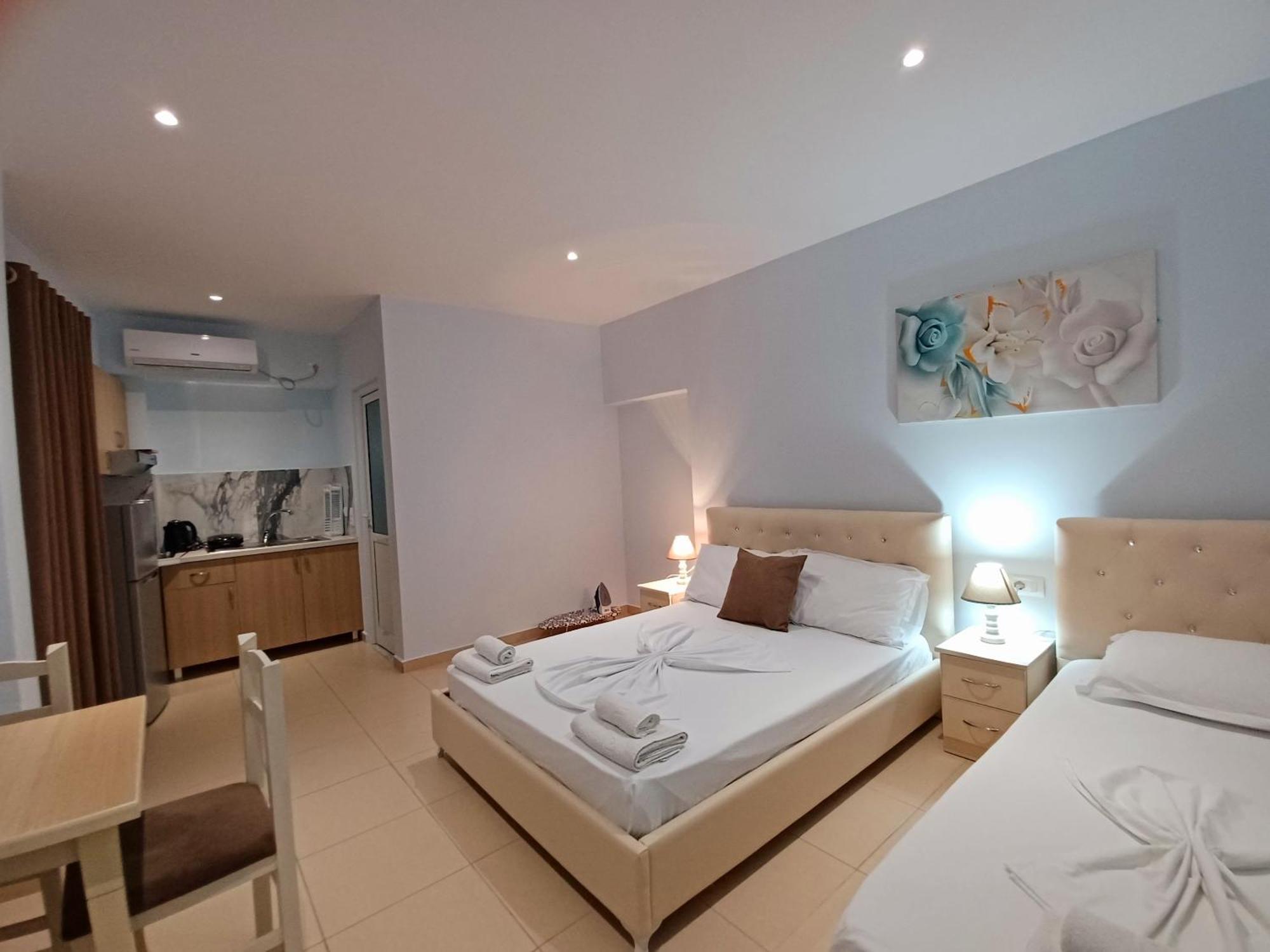 Arileo Hotel Химар Екстериор снимка