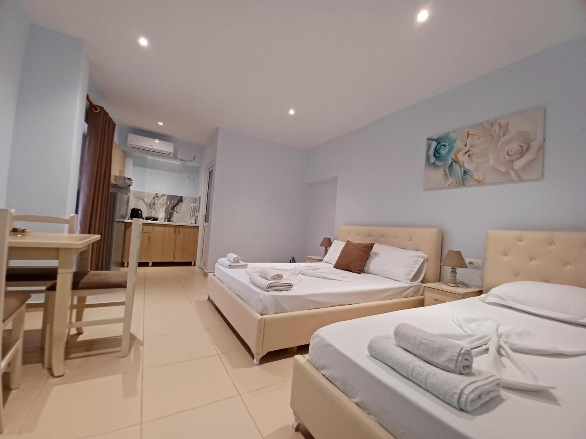 Arileo Hotel Химар Екстериор снимка