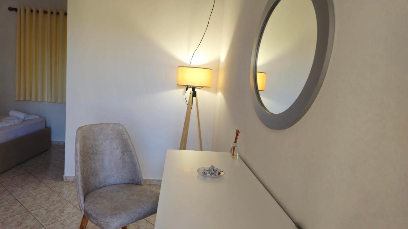 Arileo Hotel Химар Стая снимка