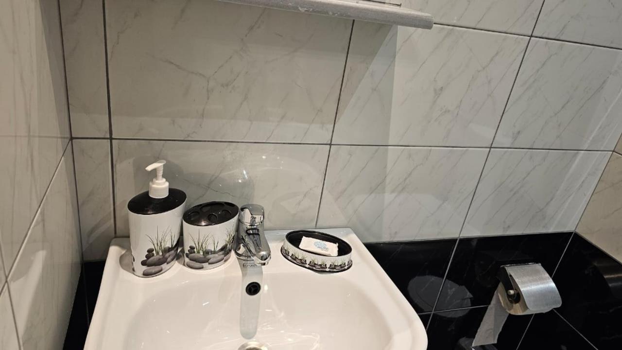Arileo Hotel Химар Екстериор снимка