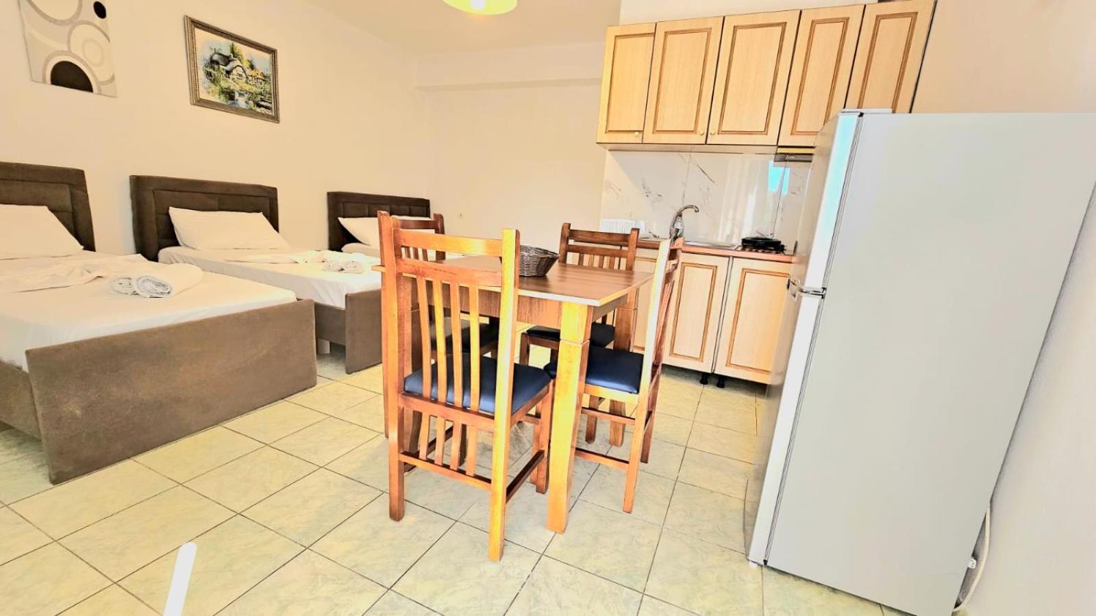 Arileo Hotel Химар Екстериор снимка